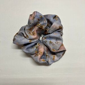 Common Era Botticelli's Daydream Oversize Scrunchie